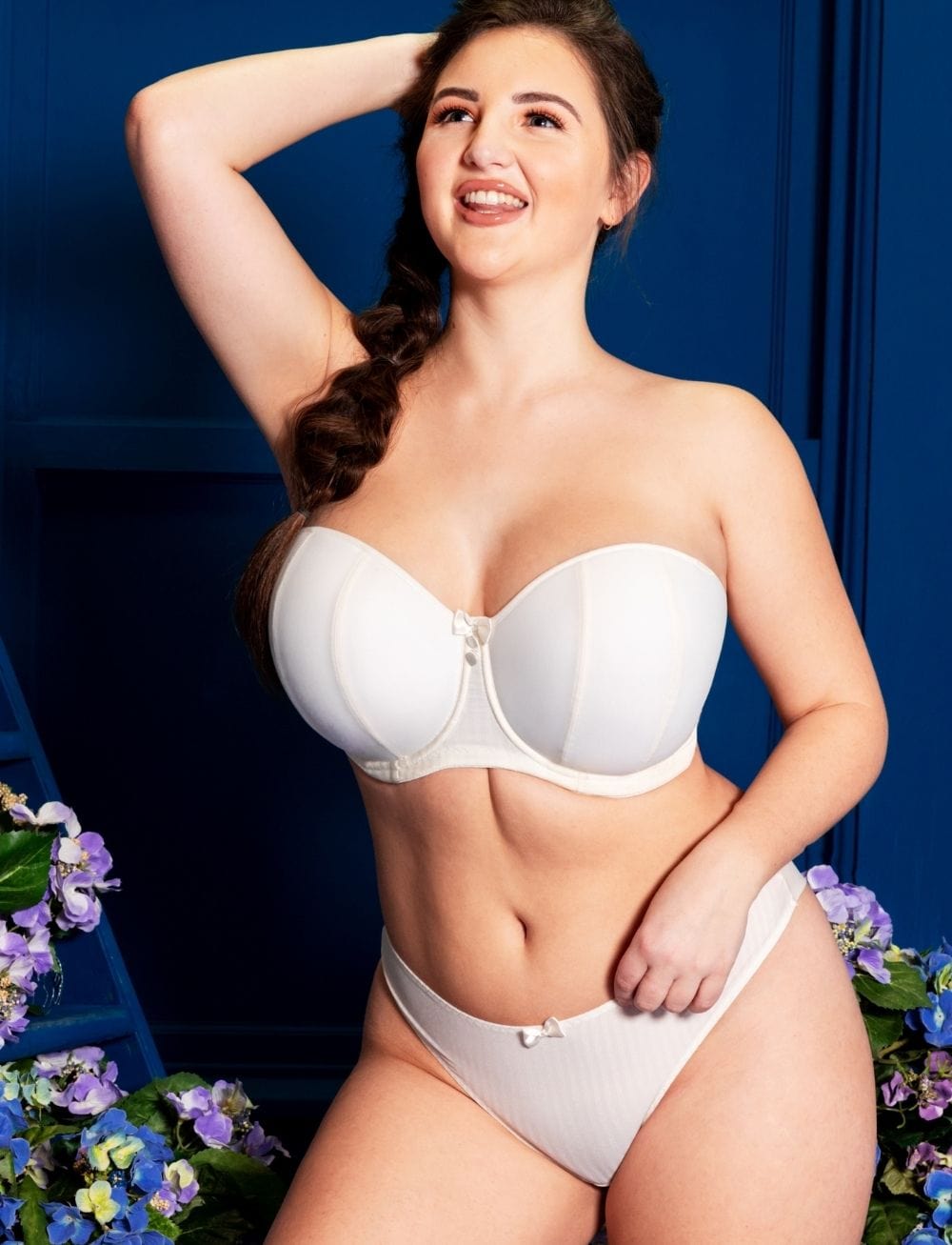 We love this Curvy Kate Luxe Strapless bra! (A beautiful fit for all body  shapes!)⁠